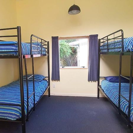 Aspen Lodge Backpackers Квинстаун Экстерьер фото