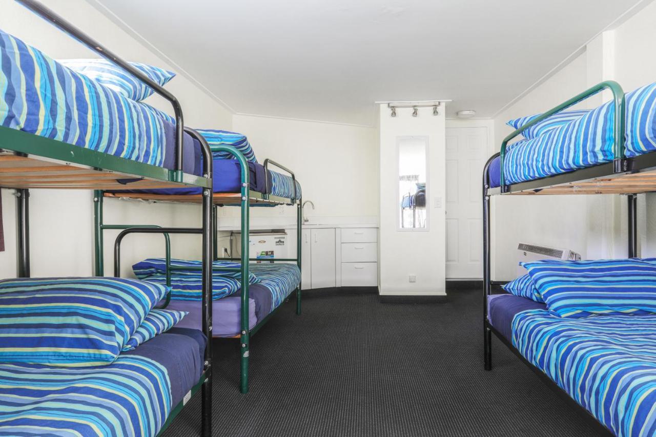 Aspen Lodge Backpackers Квинстаун Экстерьер фото