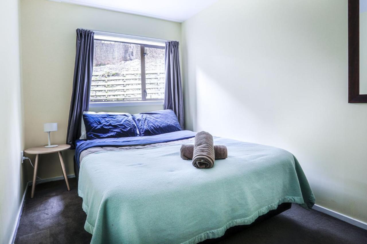 Aspen Lodge Backpackers Квинстаун Экстерьер фото