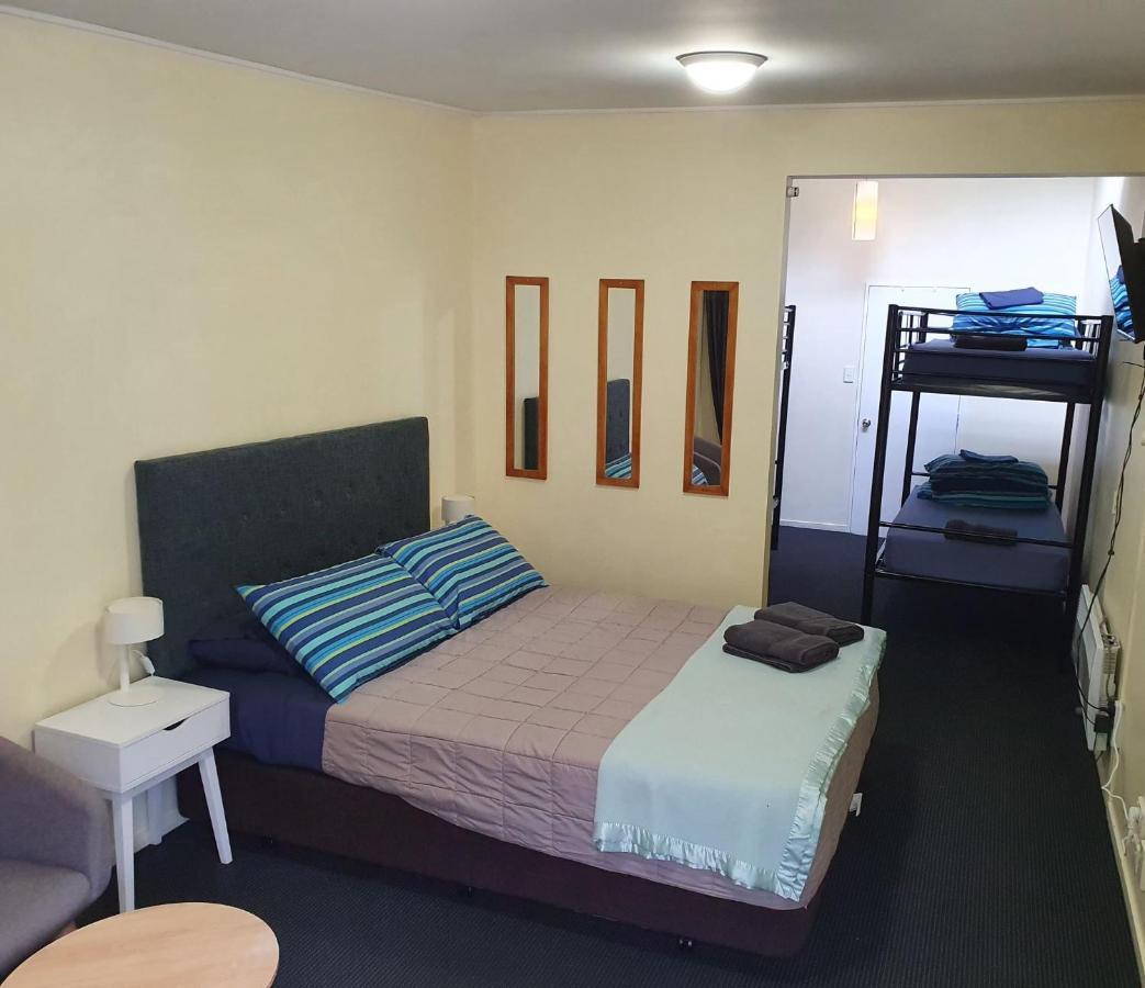 Aspen Lodge Backpackers Квинстаун Экстерьер фото