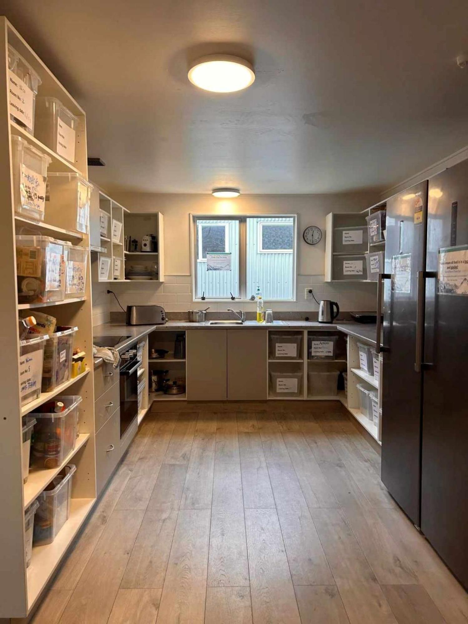 Aspen Lodge Backpackers Квинстаун Экстерьер фото
